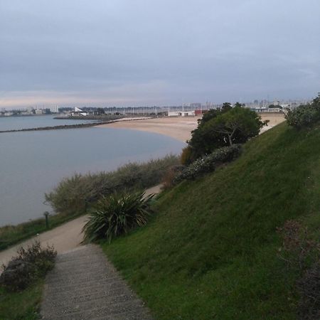 Appartement Au Calme Centre Ville A 2 Pas Du Vieux Marche La Rochelle  Dış mekan fotoğraf