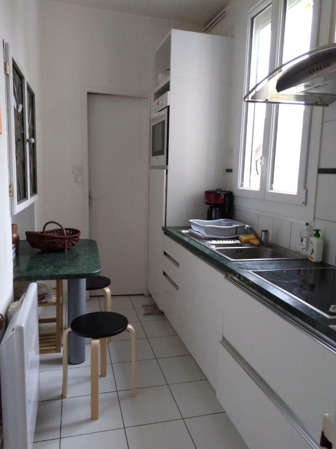 Appartement Au Calme Centre Ville A 2 Pas Du Vieux Marche La Rochelle  Dış mekan fotoğraf