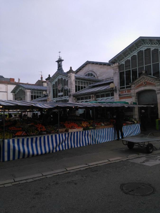 Appartement Au Calme Centre Ville A 2 Pas Du Vieux Marche La Rochelle  Dış mekan fotoğraf
